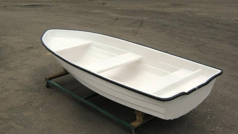 Пластиковые лодки: рассказываем про весельные и моторные катера из пластика