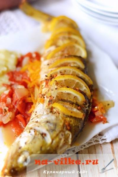 Как можно очень вкусно приготовить судака в духовке по домашним рецептам