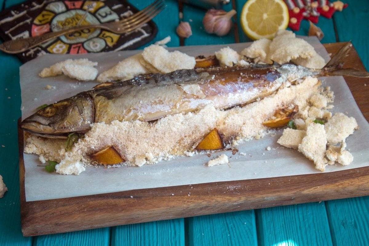 Рыба в соли в духовке: рецепт | волшебная eда.ру