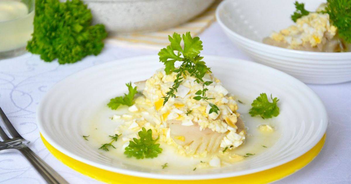 Рыба по-польски - рецепты с фото. как приготовить треску или минтай под польским соусом с яйцами. необыкновенное польское блюдо.