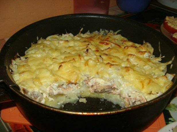 Рыба запеченная с майонезом и луком