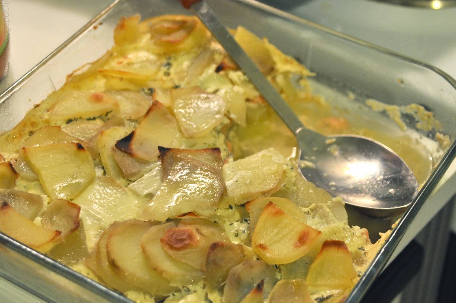 Запечь рыбу в фольге в духовке: простой рецепт с картошкой - рецепты с фото
