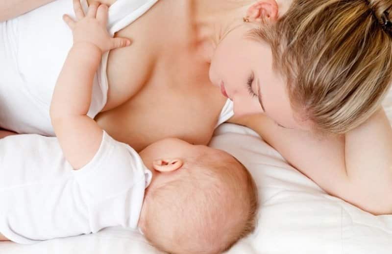 Подготовление груди для кормления малыша: мытье и массаж