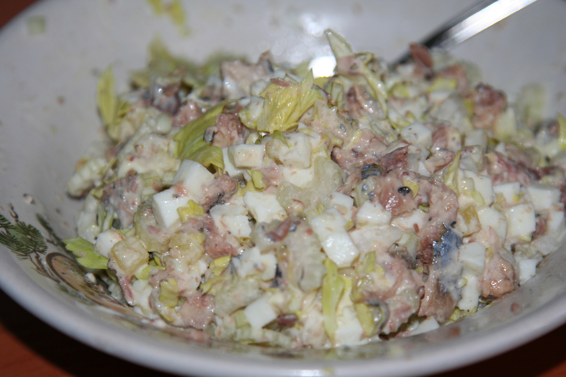 Салат мимоза с сайрой — классические рецепты с фото
