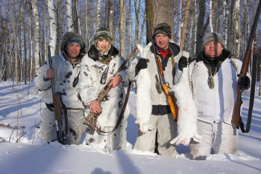 Лыжи зимой в тайге