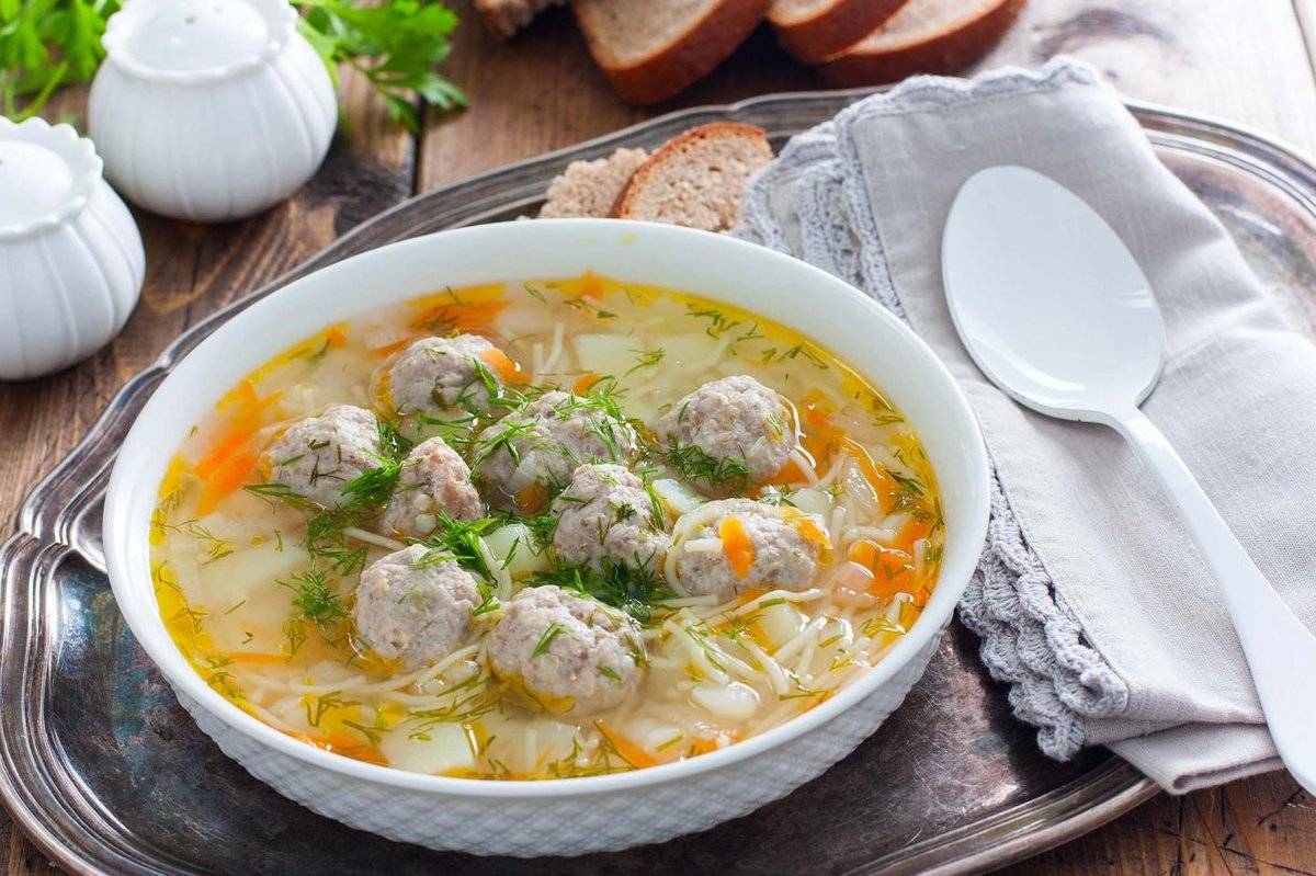 Суп рыбный с куриными фрикадельками – кулинарный рецепт