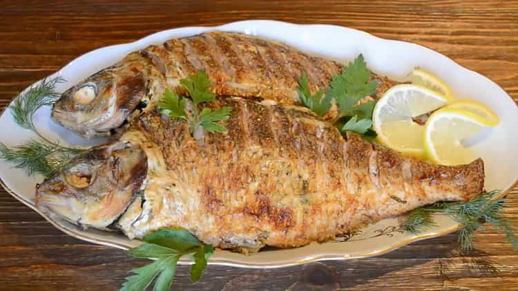 Рыба в сметане: 10 лучших рецептов |