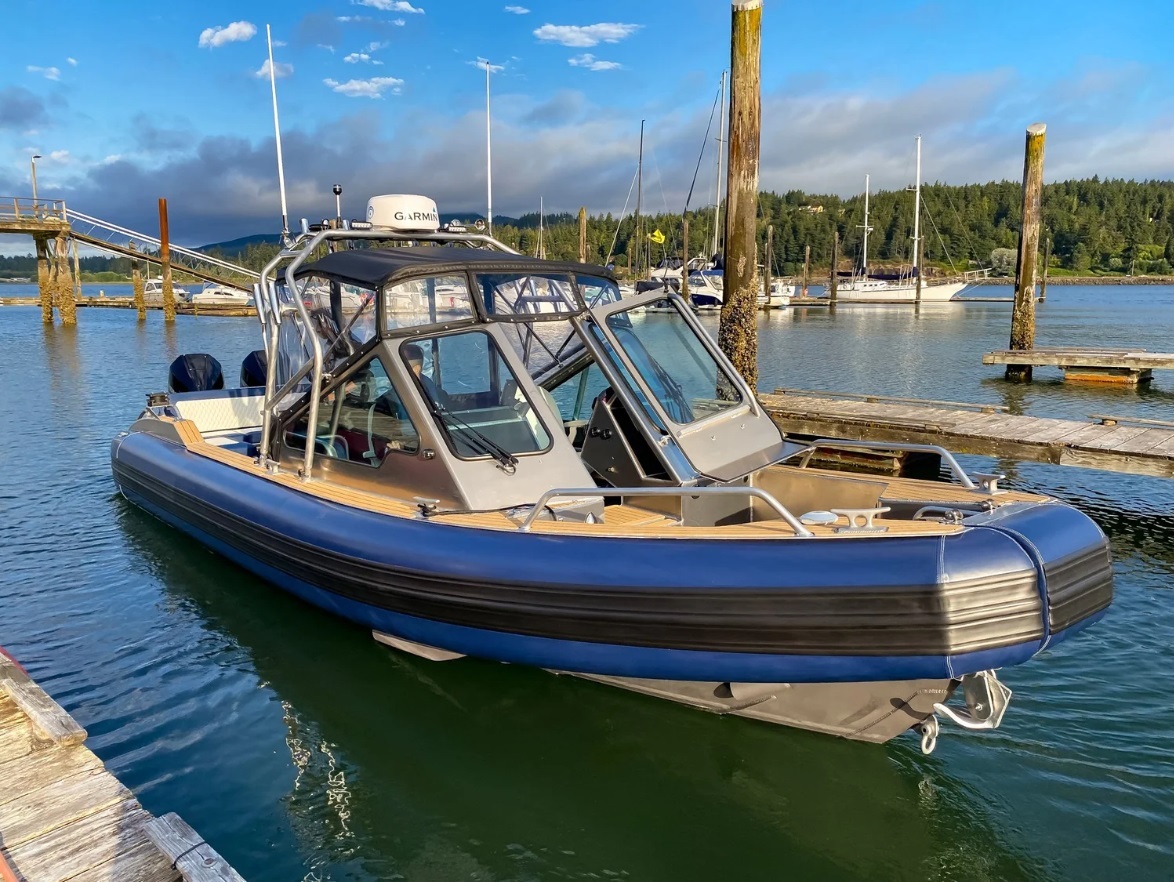 Алюминиевая лодка до 5 метров на российском озере