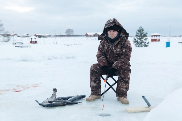 Пешня для зимней рыбалки: виды, формы, назначение разборных, трехгранных, рыболовных пешней для колки льда