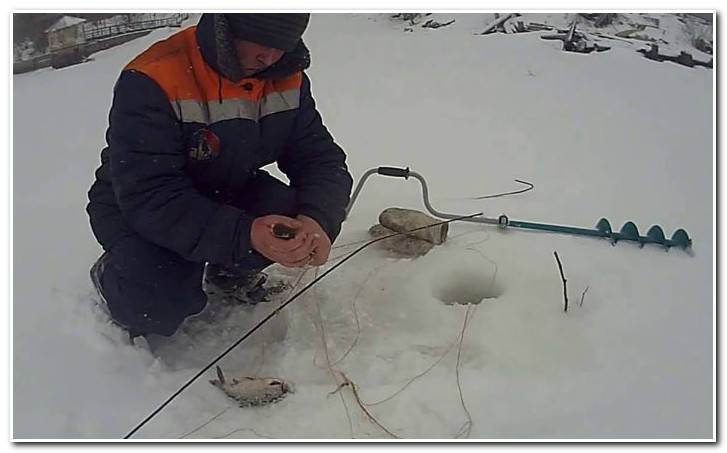 Снасть косынка для ловли рыбы на зимней рыбалке