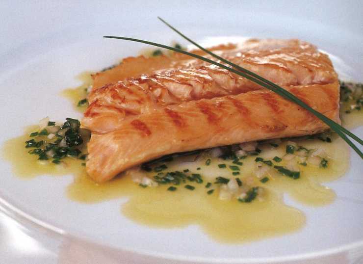 Форель – калорийность и польза рыбы, вред и противопоказания