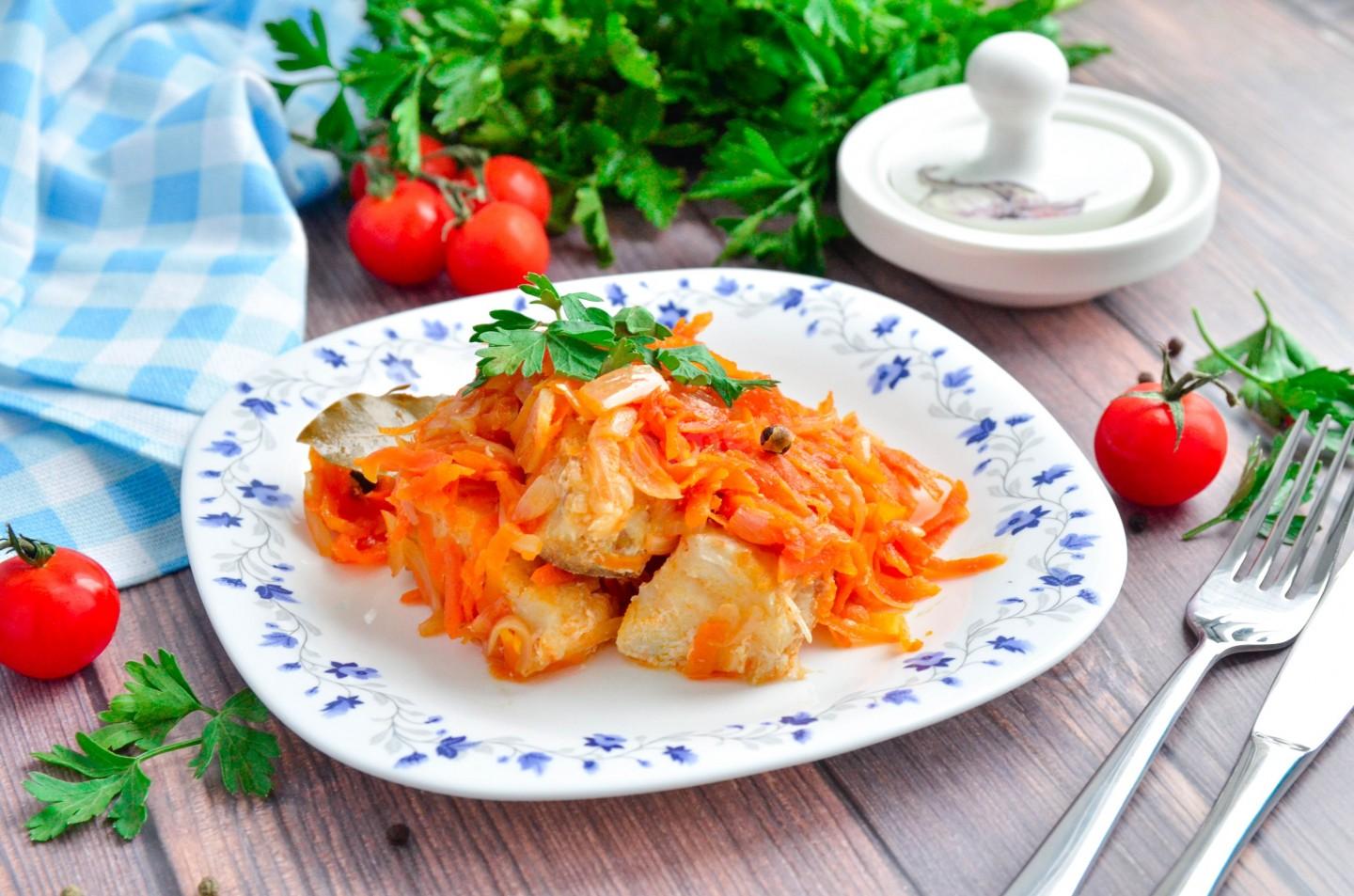 Рыба под маринадом - классические рецепты приготовления на сковороде и в духовке