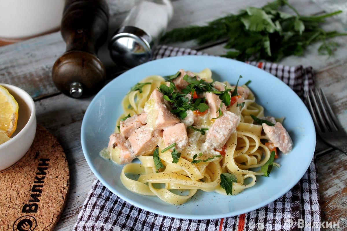 Фетучини с лососем в сливочном соусе — рецепты, секреты приготовления