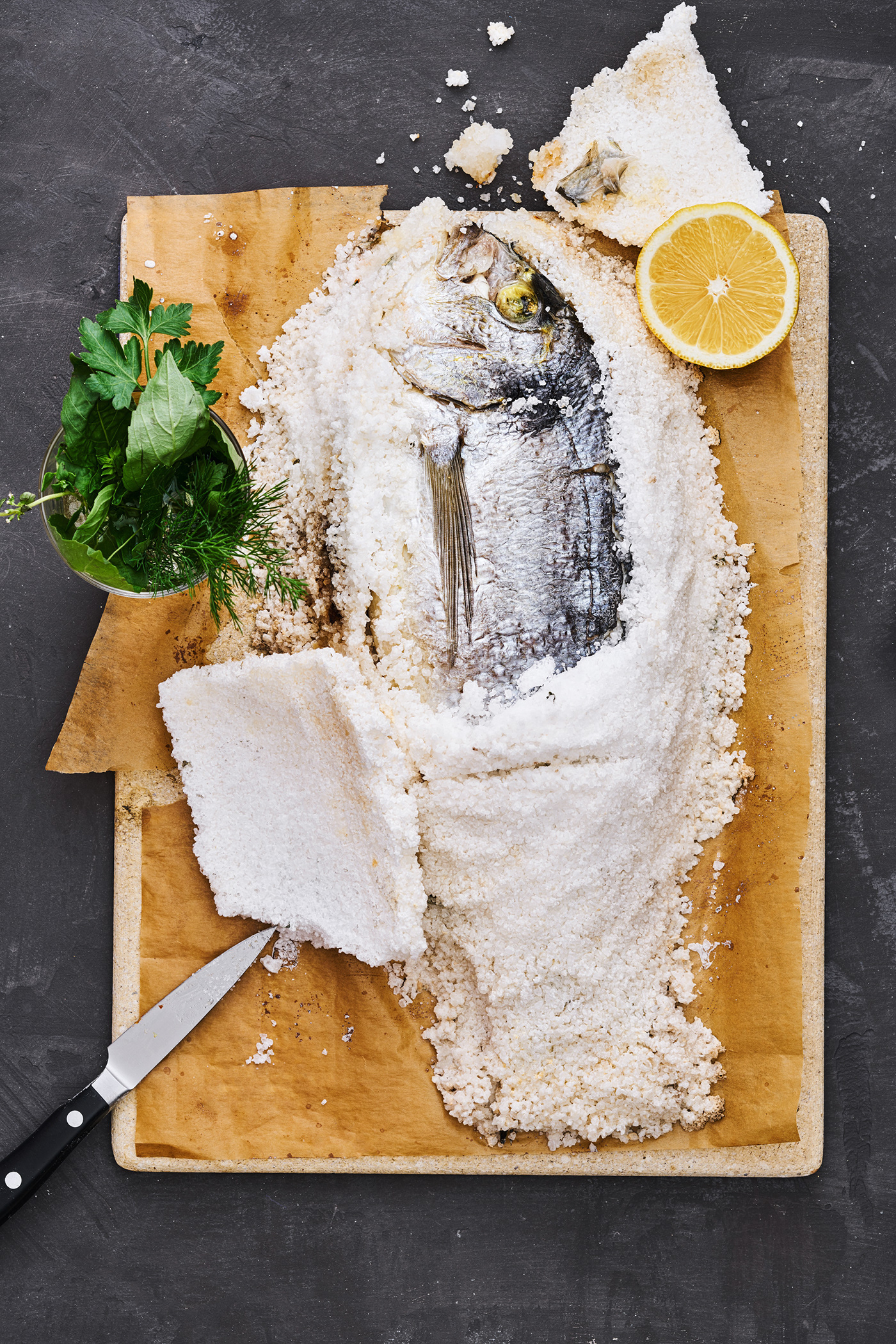 Рыба в солевом панцире рецепт с фото