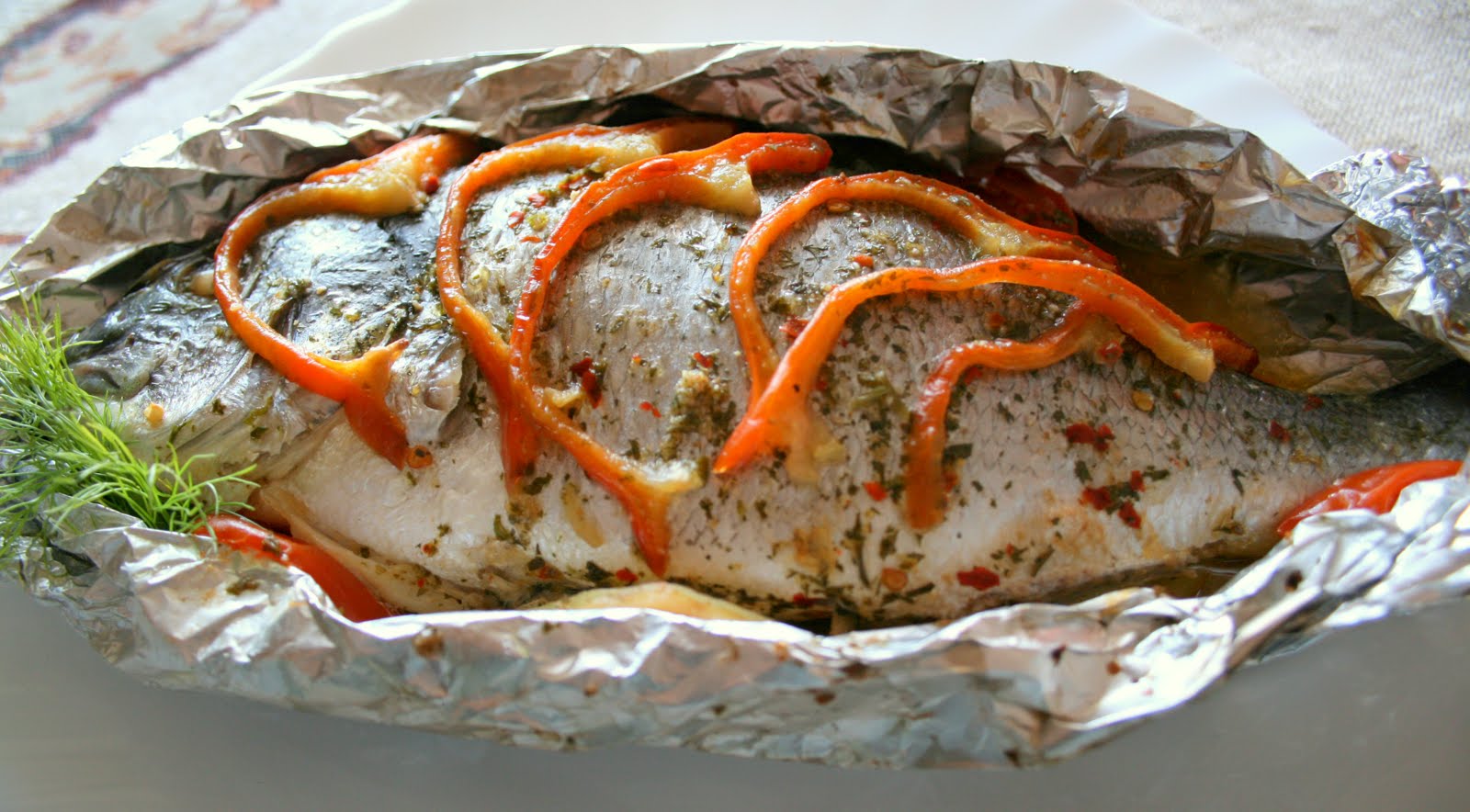 Рыба запеченная в духовке: 10 вкусных рецептов