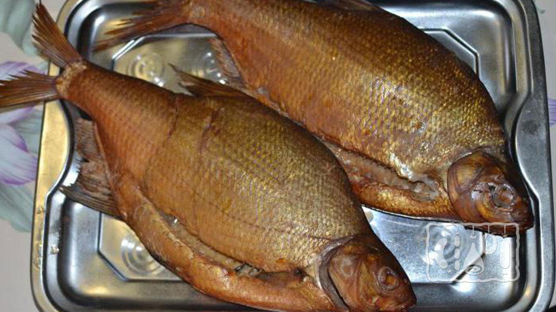 Копчение карася. горячее копчение рыбы в домашних условиях: особенности и рекомендации