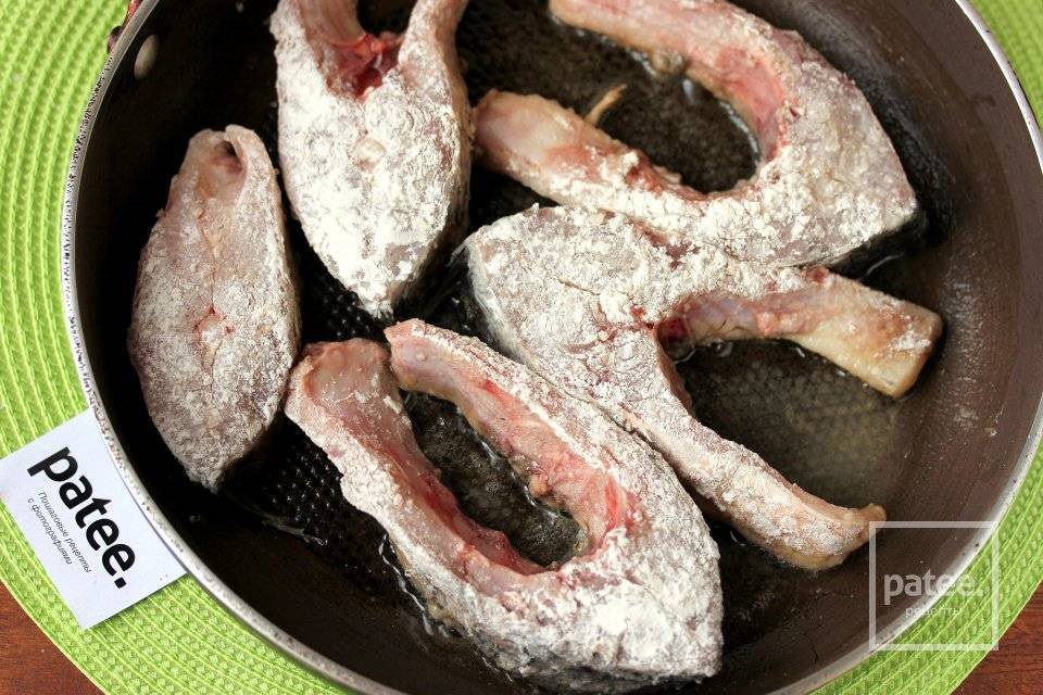 Рыба сазан — 6 вкусных рецептов приготовления, как запечь в духовке или пожарить на сковороде