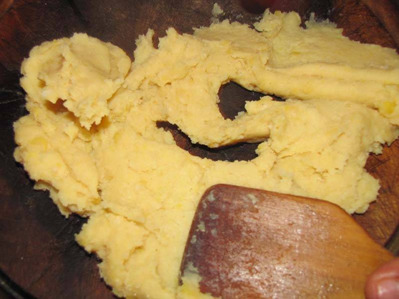 Как приготовить мастырку для ловли карася: советы бывалым