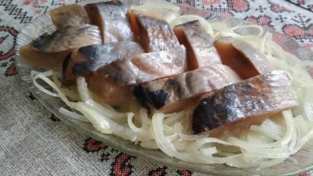 Как вкусно и быстро посолить селедку в домашних условиях