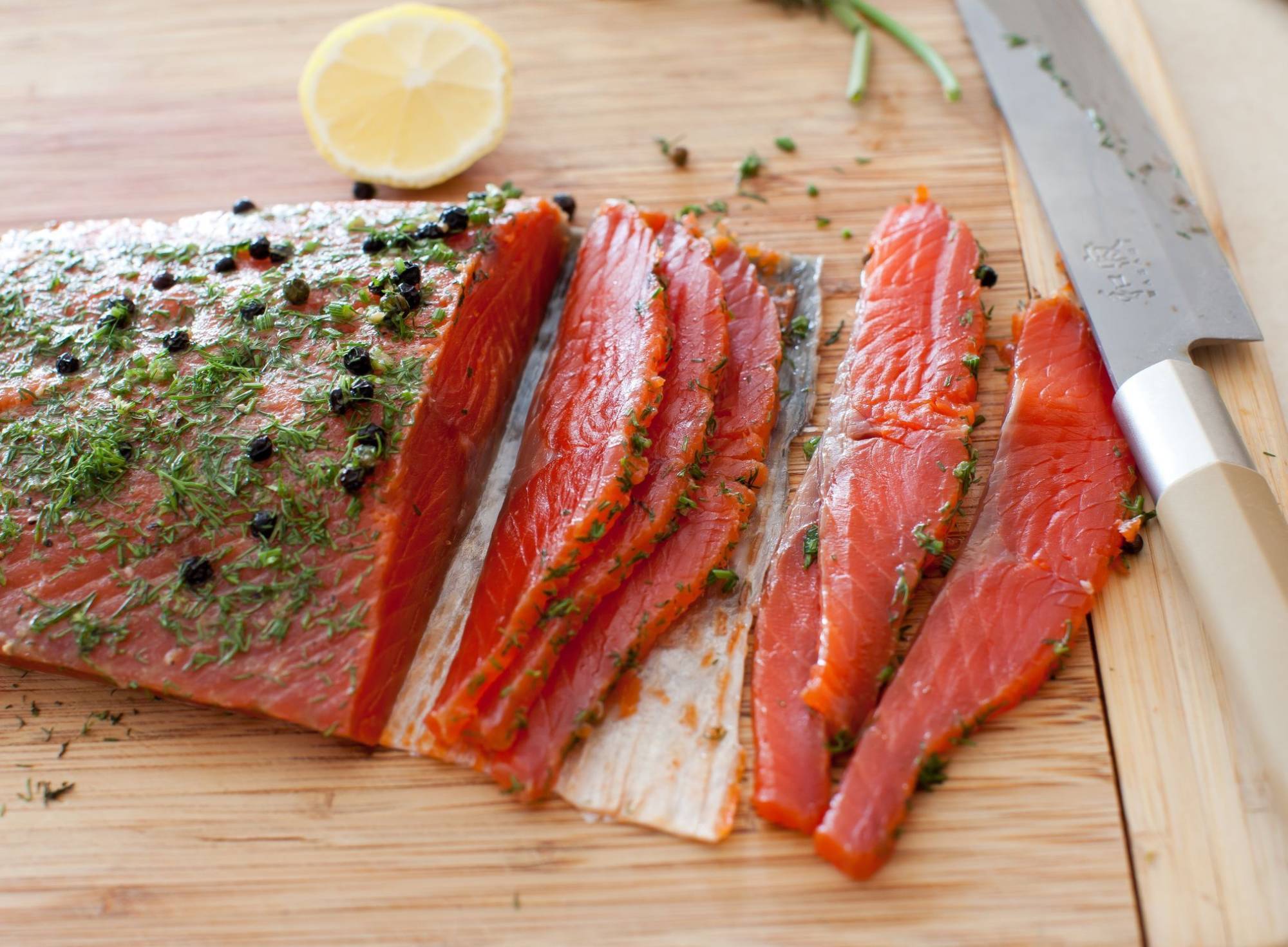 Как вкусно засолить красную рыбу: подробные рецепты с фото — самый смак
