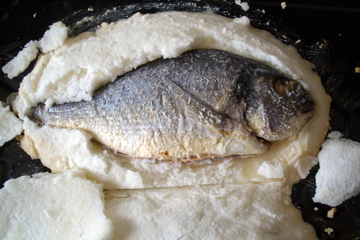 Приготовление рыбы в соли