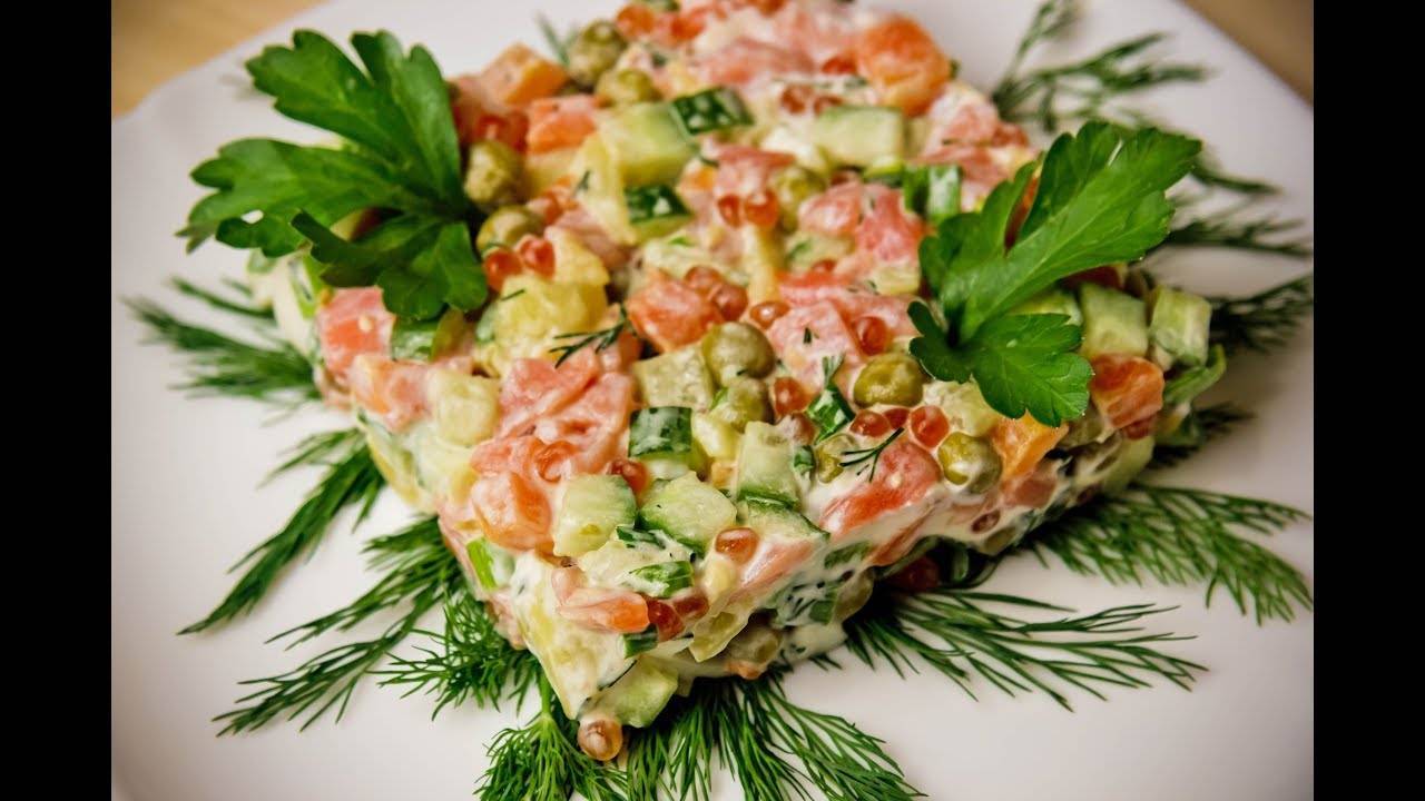 Салат с красной рыбой (26 рецептов с фото) - рецепты с фотографиями на поварёнок.ру