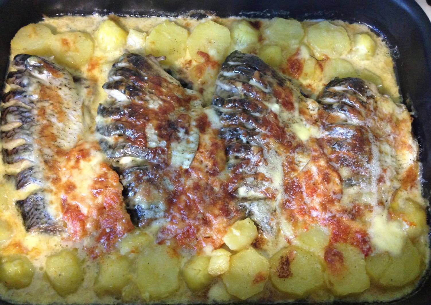 Рыба в духовке с картошкой и овощами