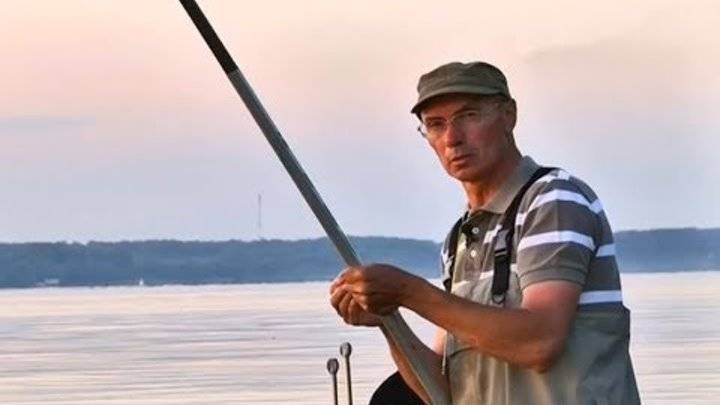 Чемпион россии по ловле на поплавок снял в строгине передачу о рыбалке