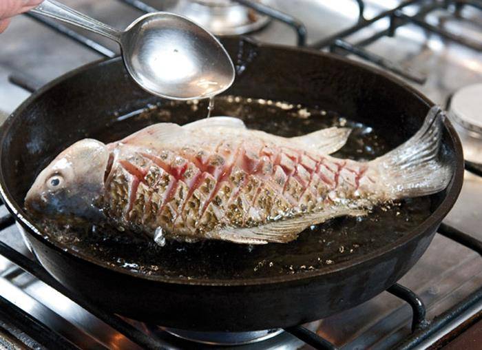 Жареная рыба: как правильно и вкусно жарить с хрустящей корочкой, рецепты на сковороде