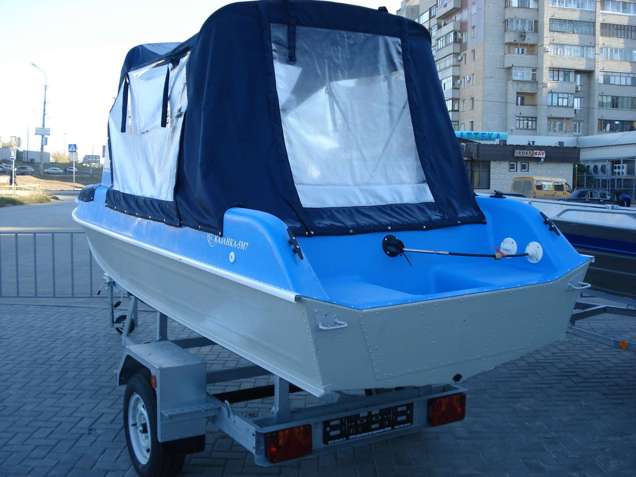 Моторная лодка казанка