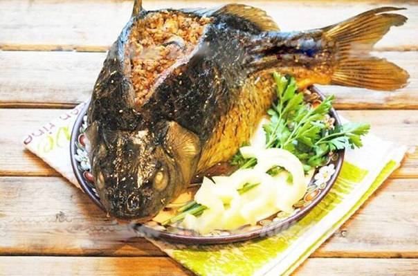 Карп запеченный в духовке - 10 рецептов (вкуснее не бывает)