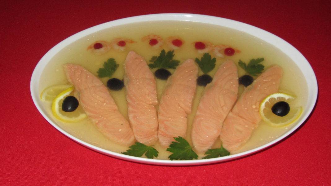 Как приготовить заливную рыбу по пошаговому рецепту с фото