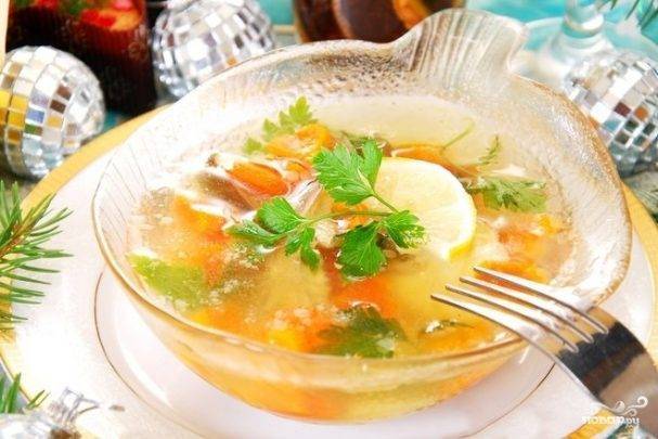 Как приготовить заливное из рыбы с желатином к праздничному столу — лучшие рецепты