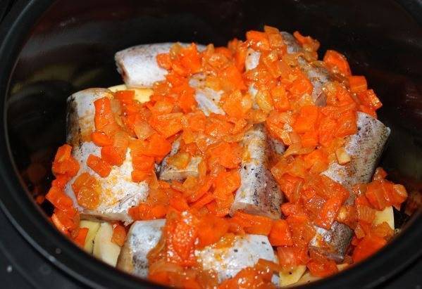Рыба тушеная (26 рецептов с фото) - рецепты с фотографиями на поварёнок.ру