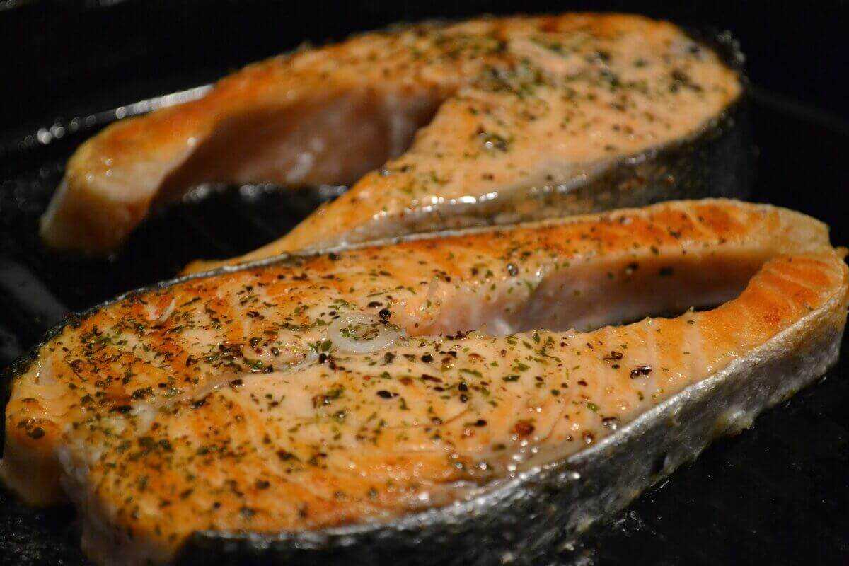 Стейк из лосося на сковороде – рецепты приготовления