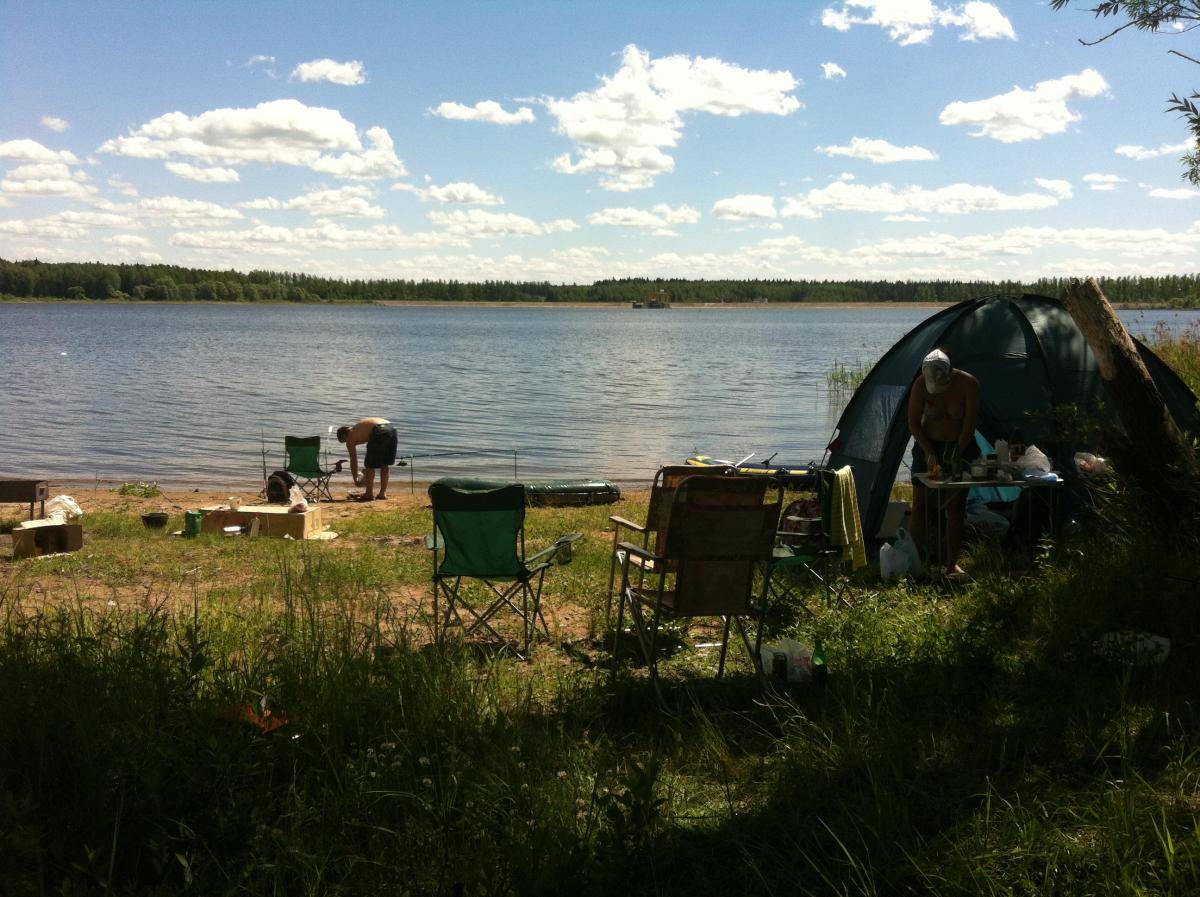 Озернинское водохранилище кемпинг