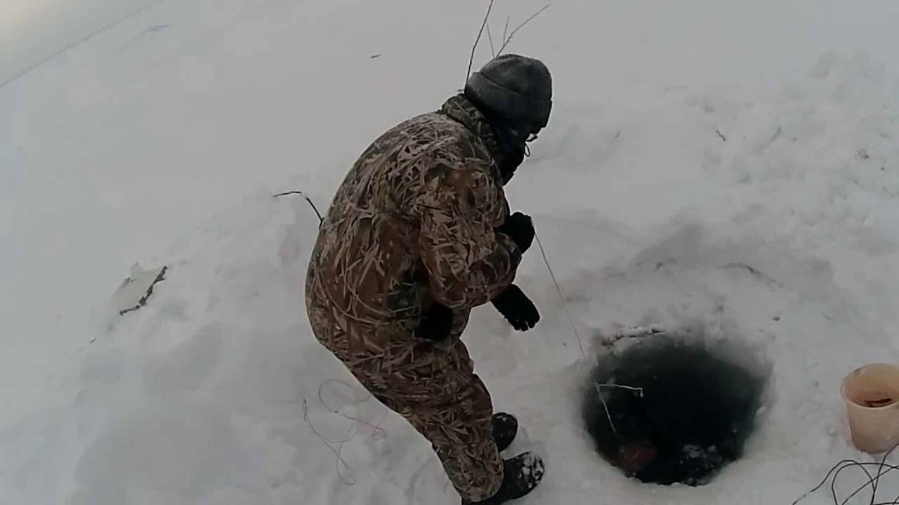 Это не диалоги о рыбалке видео. Майна рыбалка зимой. Туруханск это не диалоги о рыбалке. Рыбалка на налима в Туруханском 2020-2021г декабре месяцев.