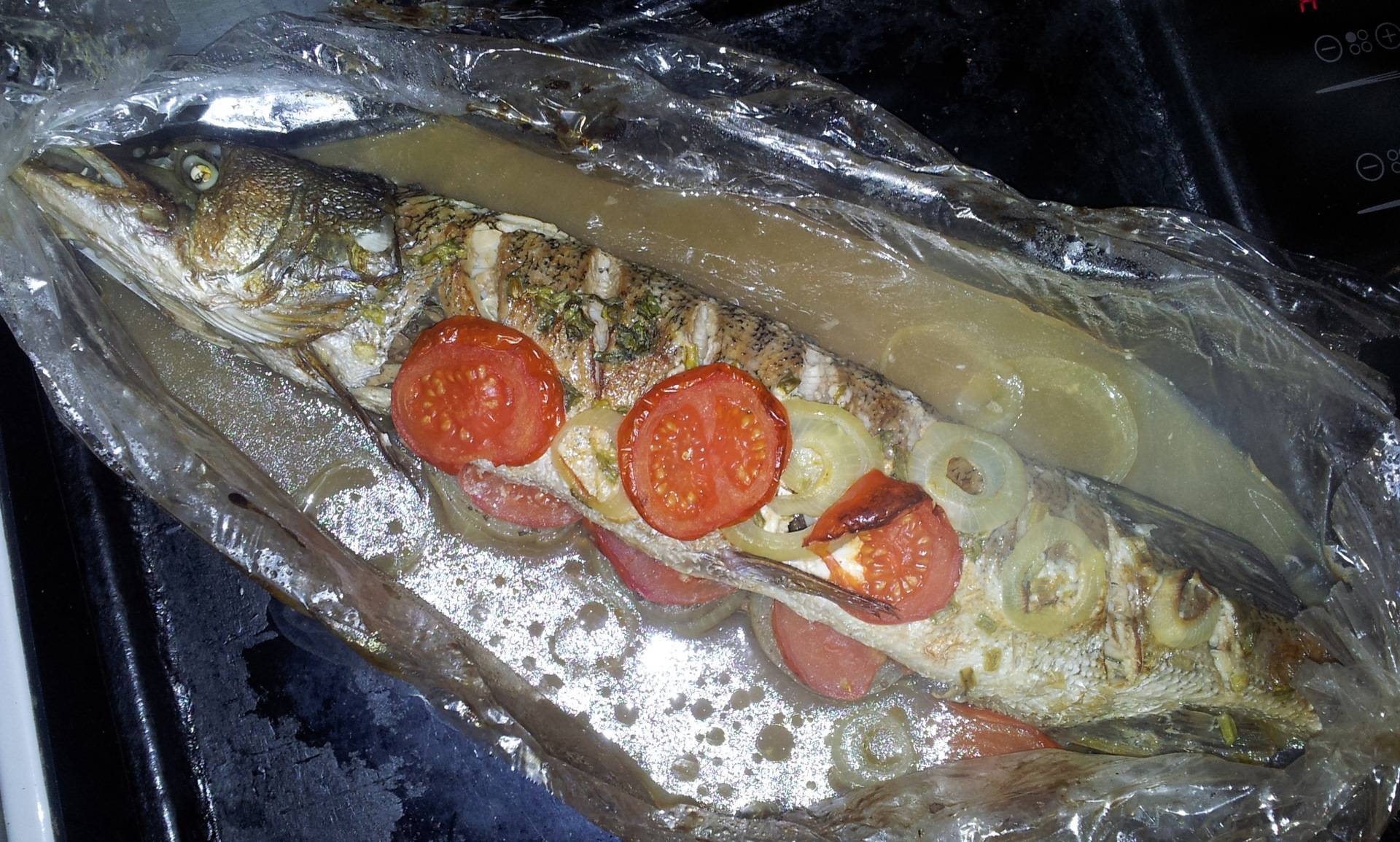 Щука, запеченная в духовке кусочками