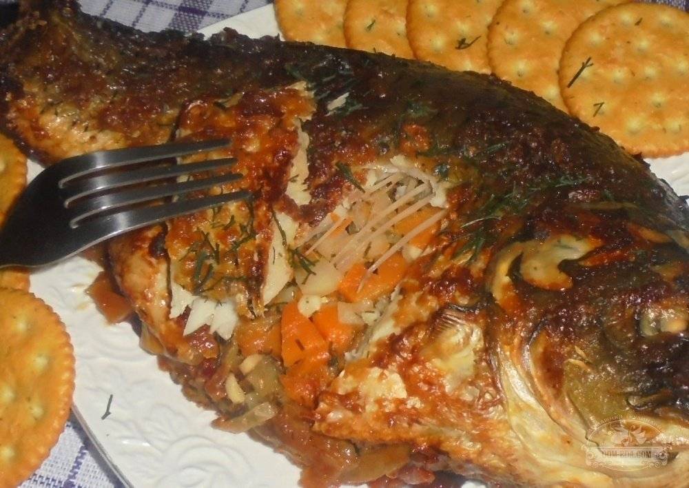 Карп запеченный в духовке в фольге - рецепт с фото. сочная, нежная рыба, кто пробует, остается в восторге  | народные знания от кравченко анатолия