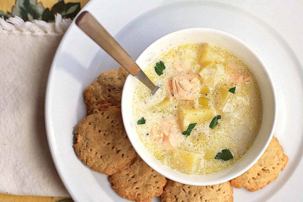 Пряный чесночно-сливочный суп-пюре – кулинарный рецепт