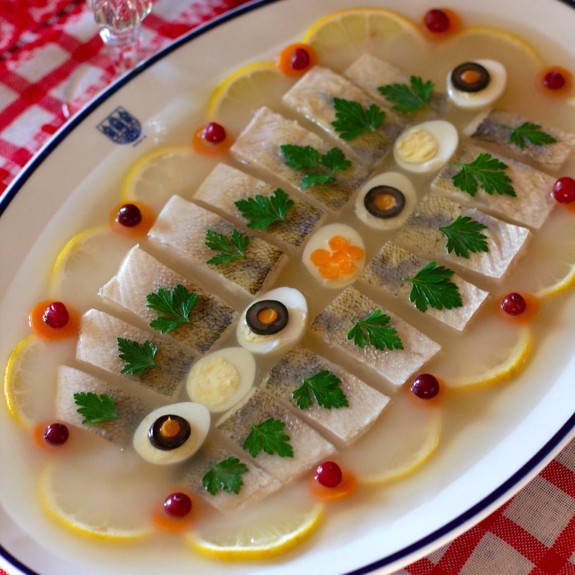 Заливное из рыбы. проверенные рецепты с желатином и без. вкусная холодная закуска на новый год.